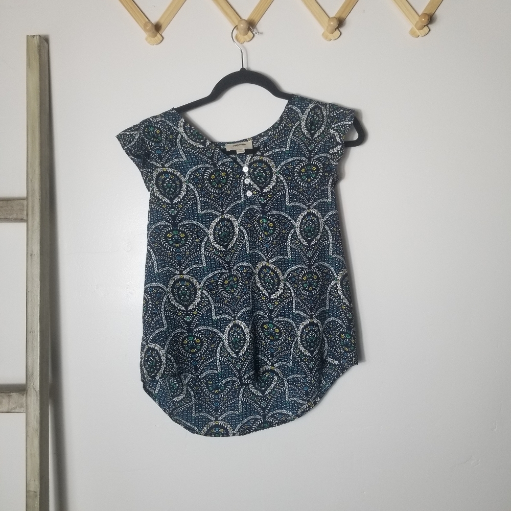 LOFT OUTLET FLUTTER SLEEVE TANK BLOUSE SIZE SMALL PETITE